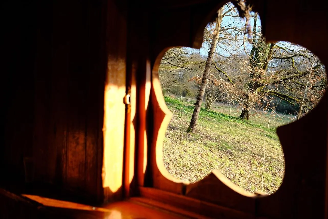 Les Cabanes De Brassac Brassac  Francia