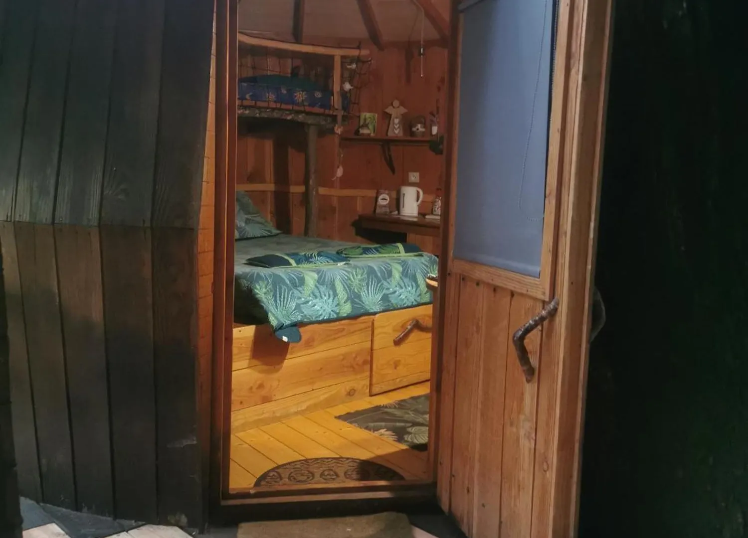 Les Cabanes De Brassac Brassac  Francia